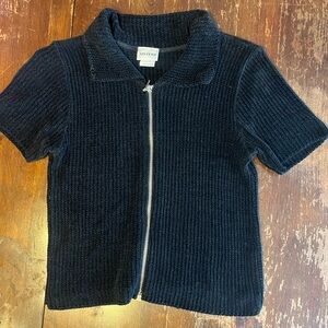 Cropped sweater top